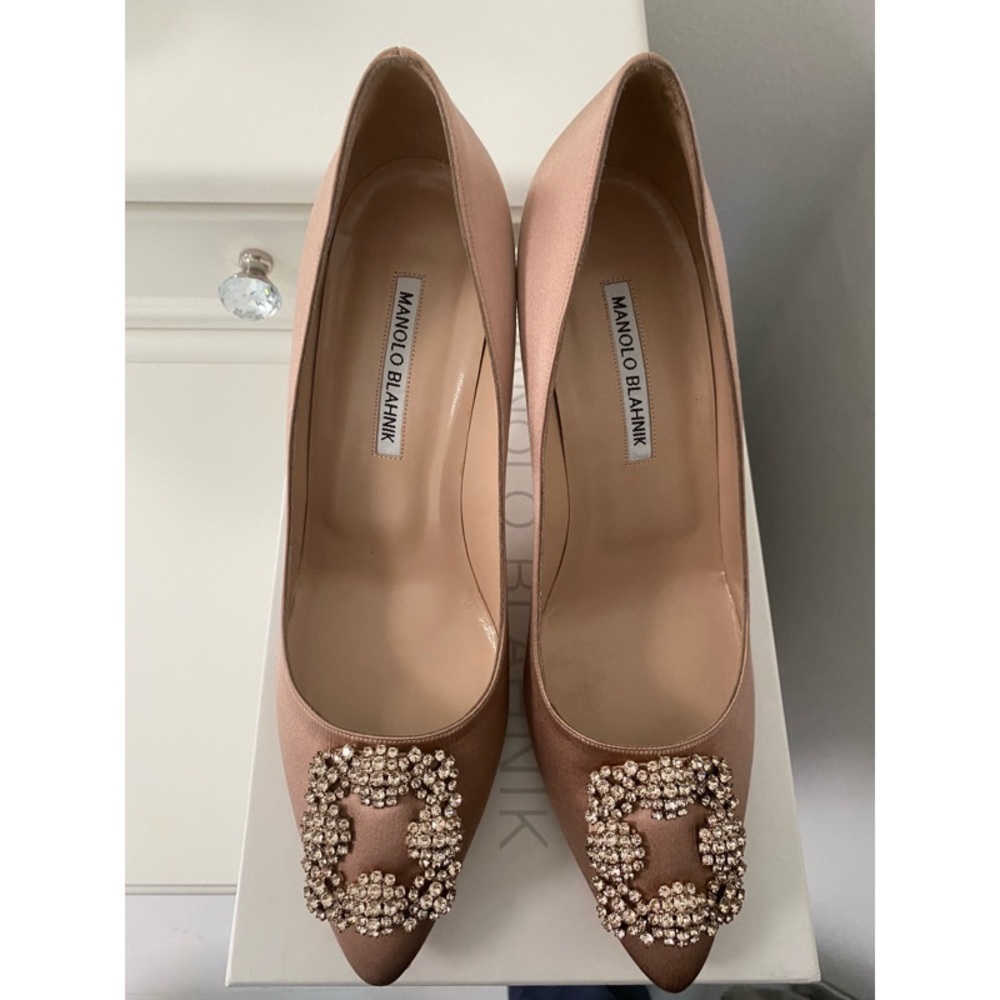 Manolo Blahnik Hangisi 70mm heel🤍flesh satin🤍 - Picture 4 of 7